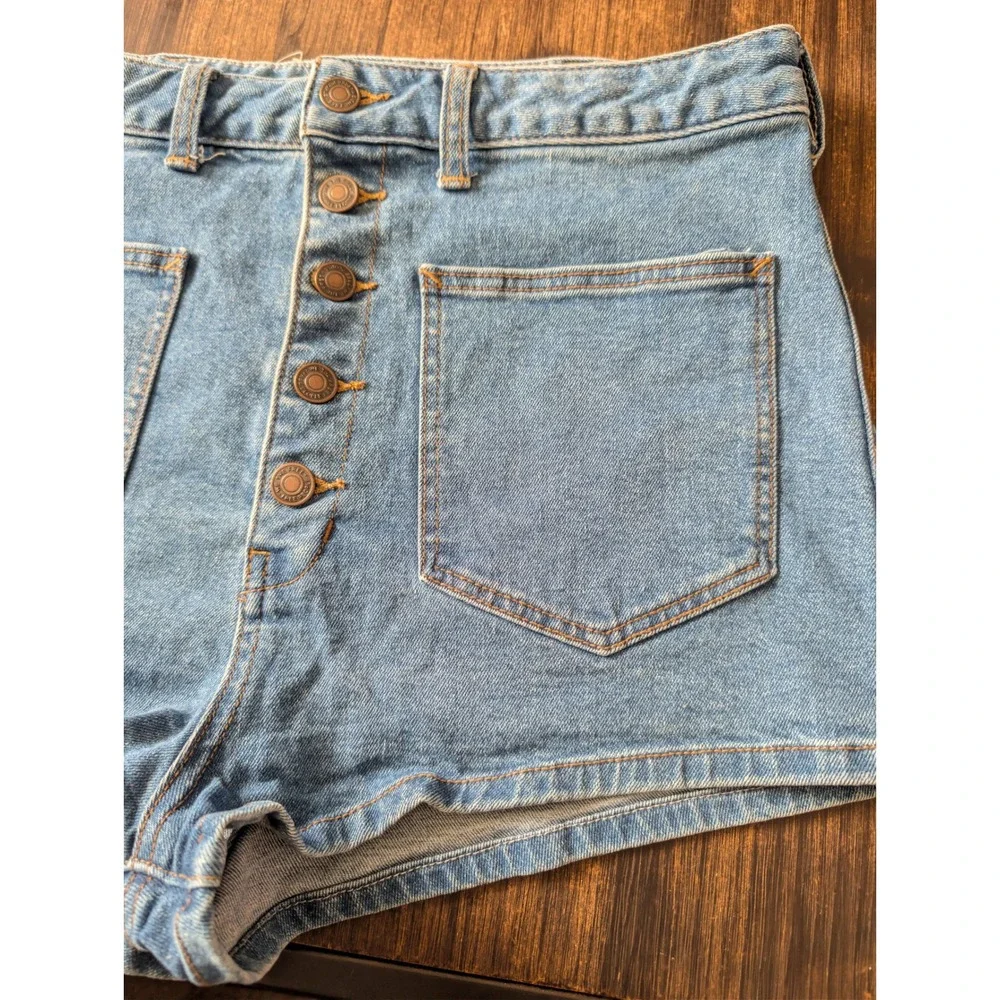 We The Free Blue Denim Button Fly High‎ Waist Patch Pocket Shorts 30 0593